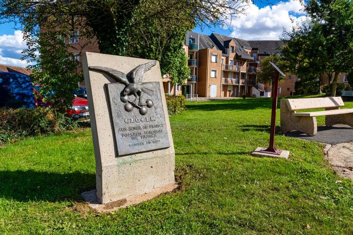 Monument sokol